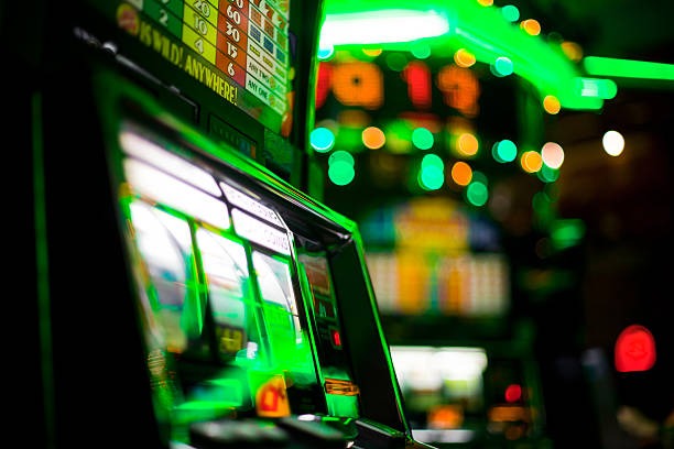 Wolf Gold slot game interface on bpjs777 apk